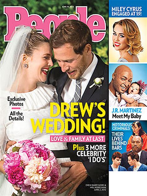 Drew Barrymore's Wedding Dress: All the Details! 